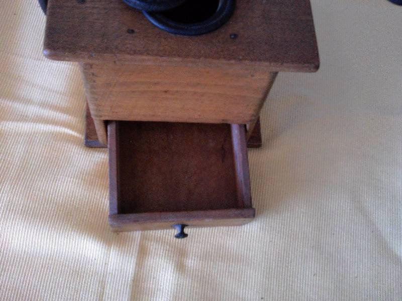 ANTIQUE COFFEE