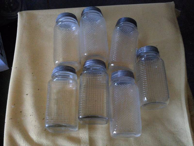 7 VINTAGE QUART JARS
