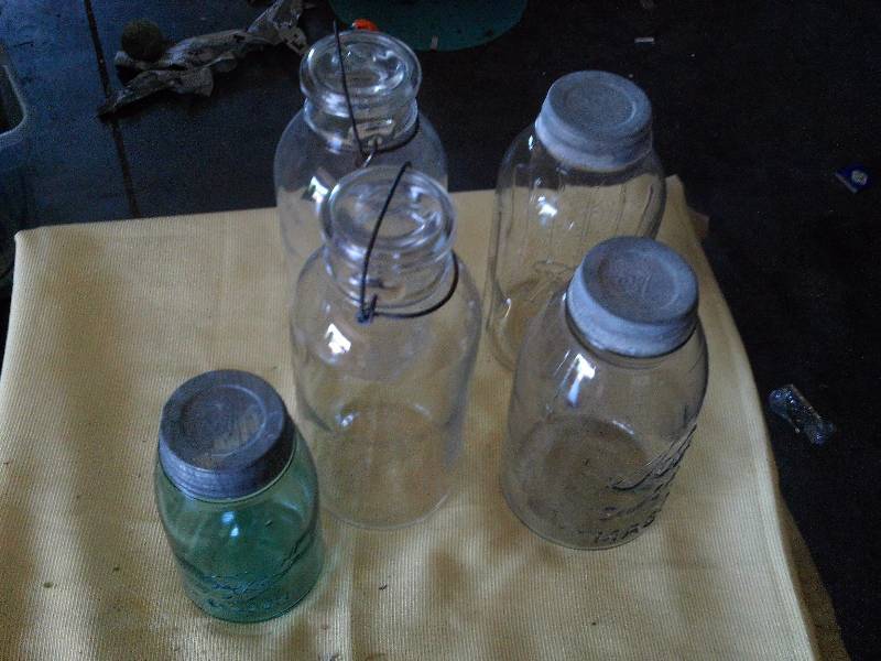 4 CLEAR VINTAGE JARS
