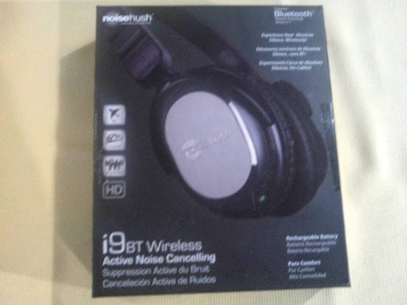 I9BT WIRELESS BLUE TOOTH HEADPHONES