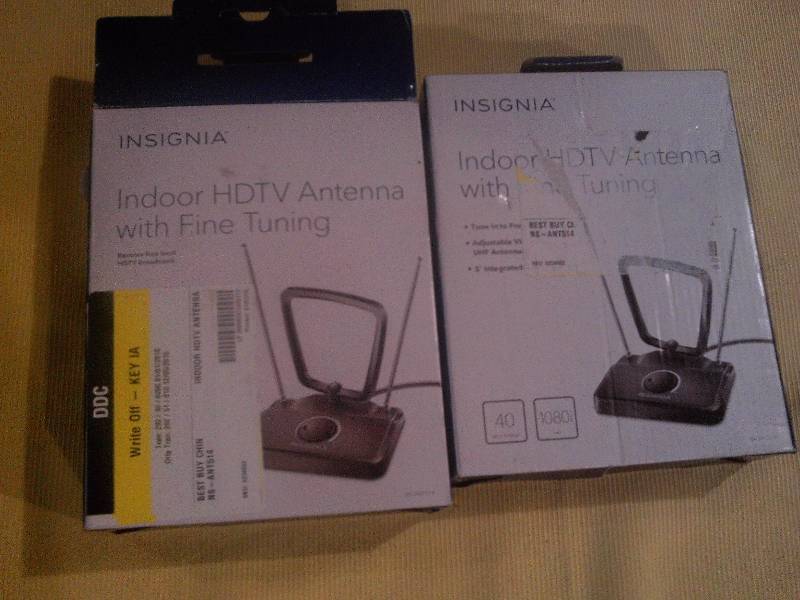 2 INDOOR HDTV ANTENNAS