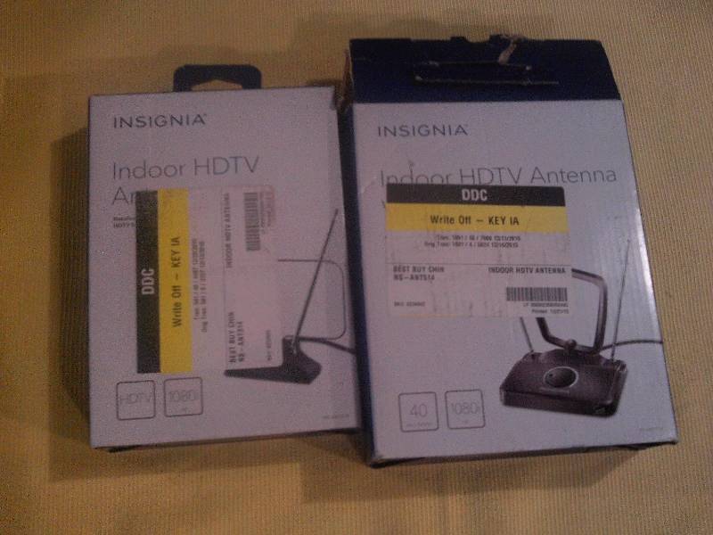 2 INDOOR HDTV ANTENNAS