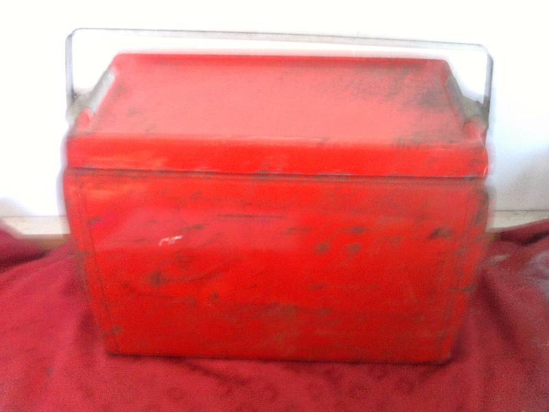 VINTAGE ALL METAL COOLER