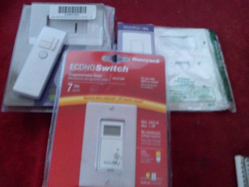 2 HIGH SPEED DIGITAL CABLES 1 HDMI TO MINI