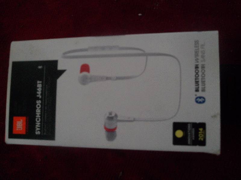 BLUETOOTH WIRELESS EAR SET