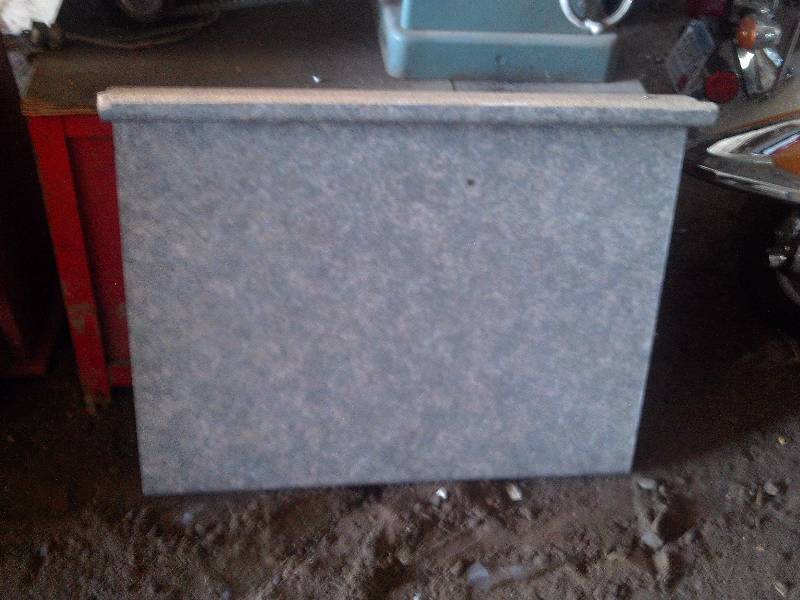 PIECE OF COUNTER TOP