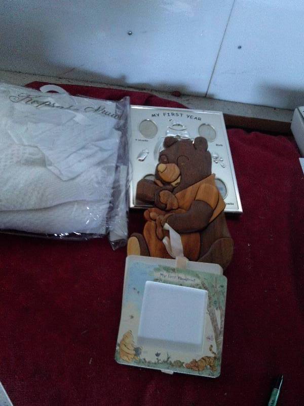 BABYS KEEPSAKES