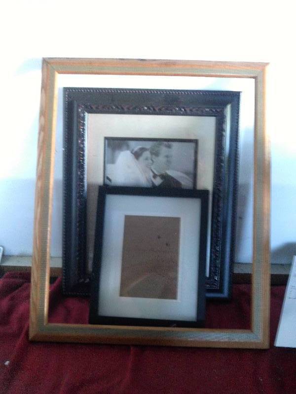 PICTURE  FRAMES