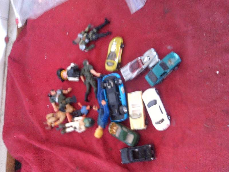 COLLECTIBLE TOYS