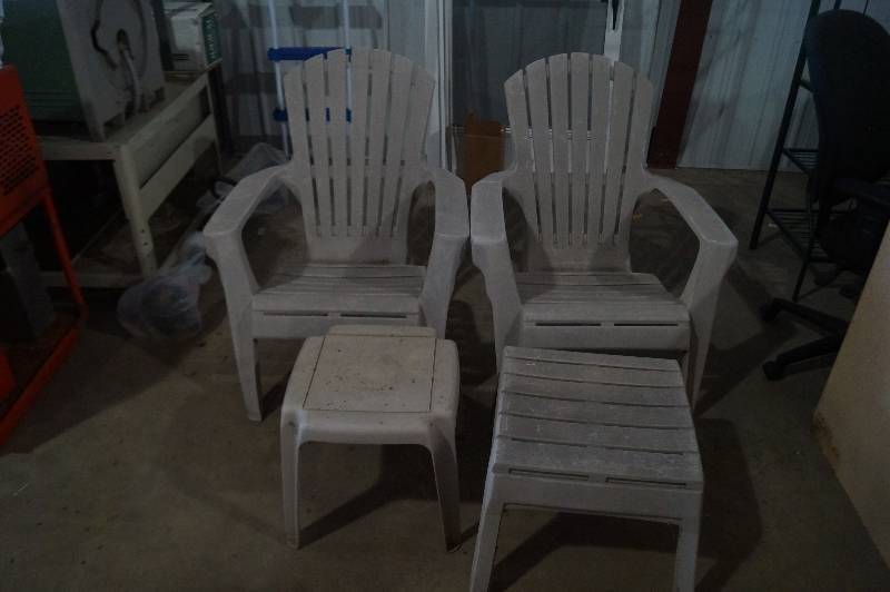 Patio ChairsStoolTable