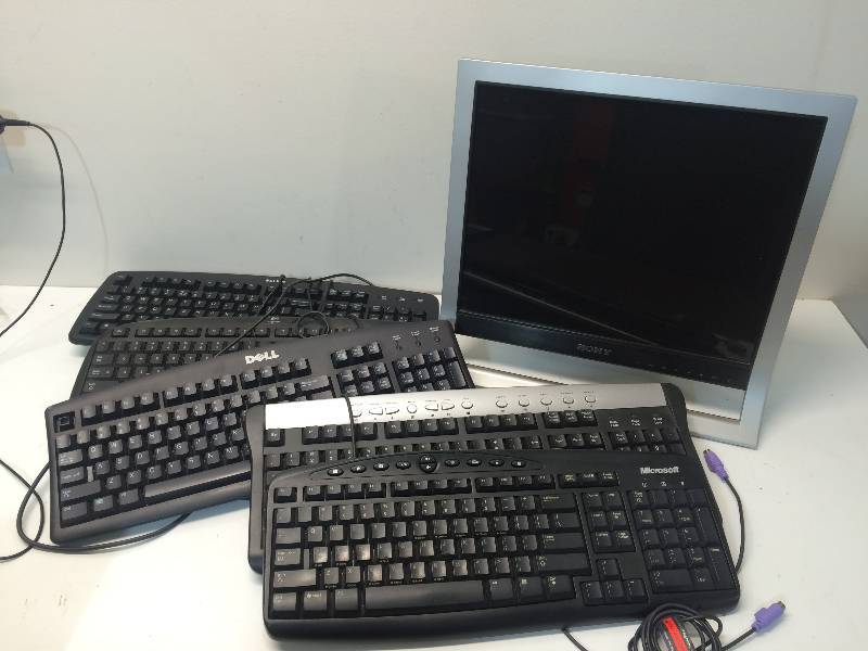 Keyboards And Monitor