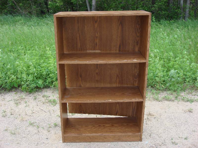 lot 21 image: bookcases