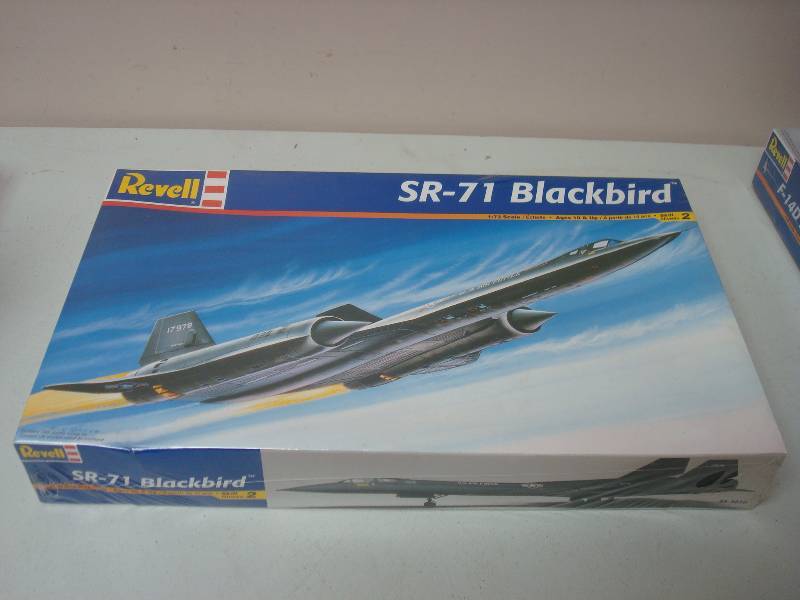 Revell SR-71 Blackbird Model Airplane, New, S...