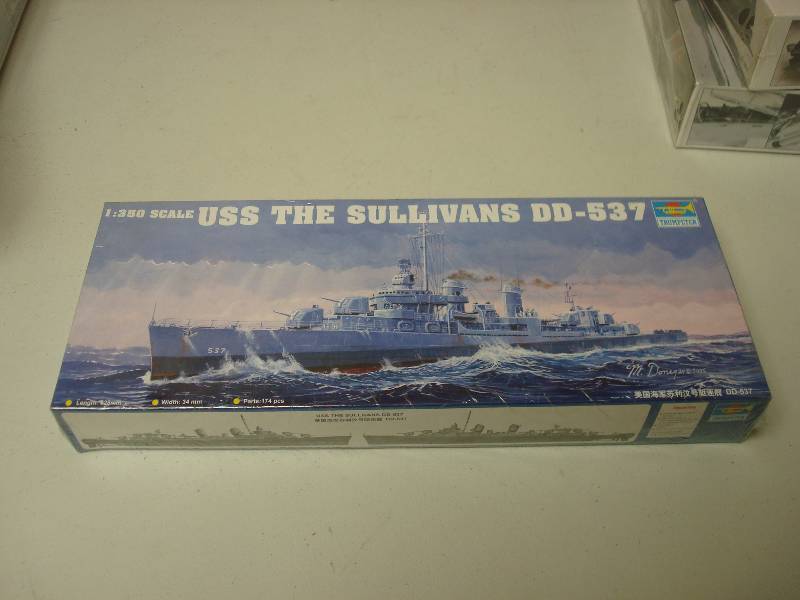 Trumpeter USS The Sullivan DD-537 Model Boat,...