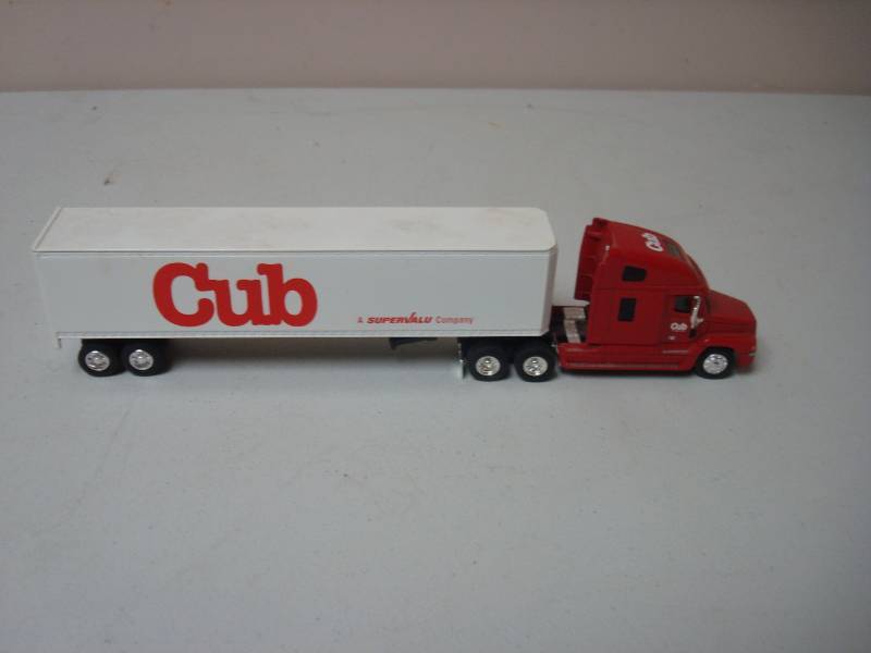 Cub Foods Metal Semi-Truck Model, May Show Mi...