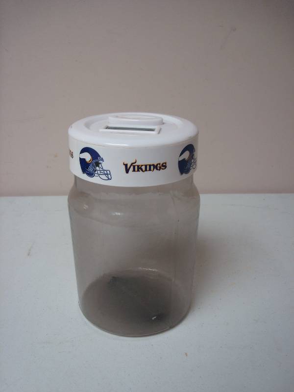 Minnesota Viking Coin Counter Plastic Jar...