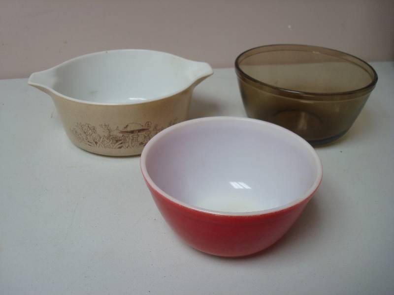 Lot Of Mixing Bowl, Two Vintage Pyrex...