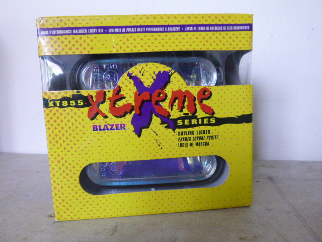 lot 23 image: Blazer Xtreme Halogen Driving Lights