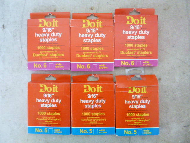 lot 105 image: 6 Boxes of Do It 916 Heavy Duty Staples