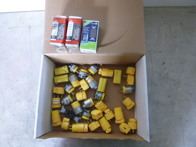 lot 119 image: Miscellaneous Electrical Plugs