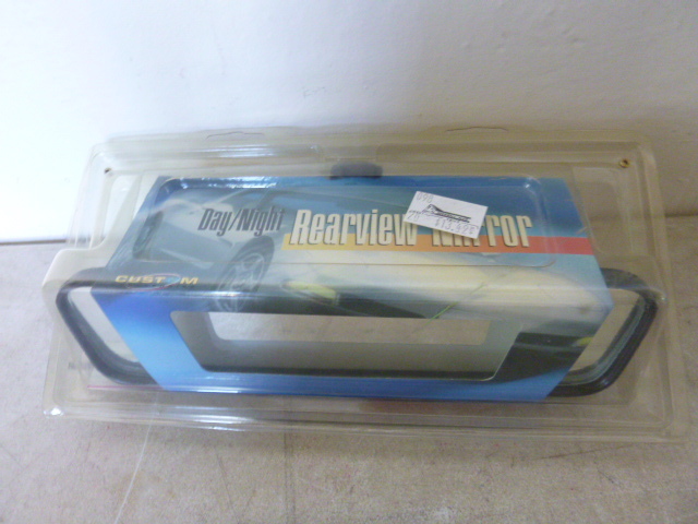 lot 160 image: DayNight Rearview Mirror