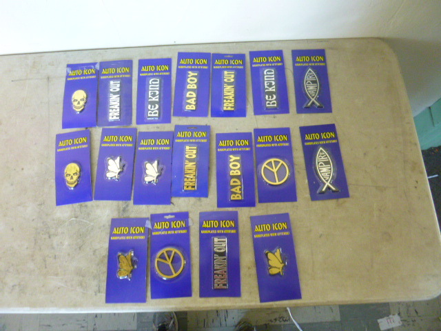 lot 164 image: 18 Auto Icon Name Plates