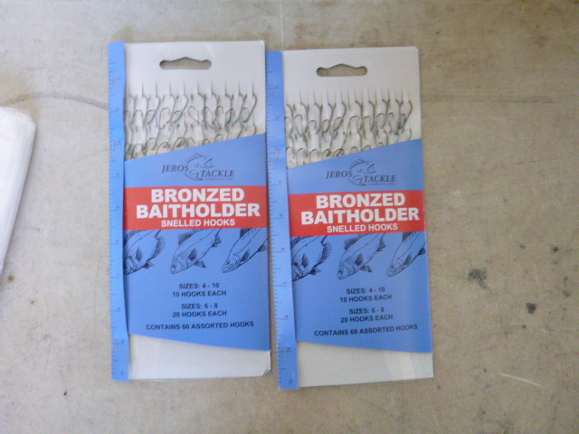 lot 181 image: 2 Packs of Jeros Tackle Bronzed Baitholder Snelled Hooks