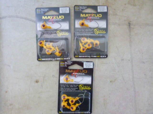 lot 196 image: 3 Packs of Matzuo Sickle Jig Heads