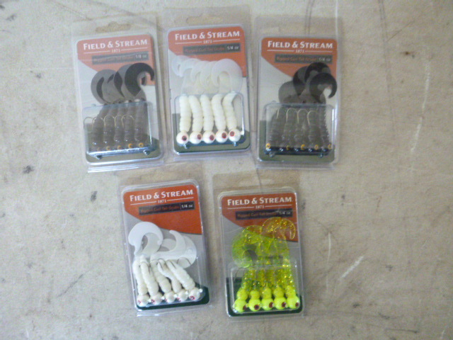 lot 201 image: 5 Packs of Field & Stream Rigged Curl Tail Grubs