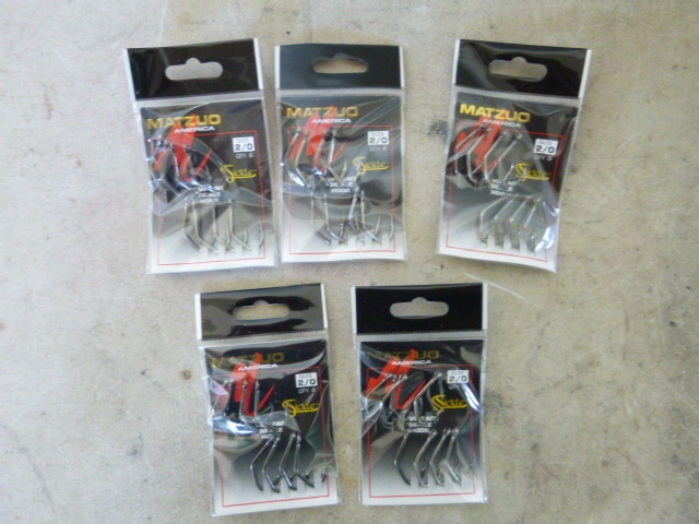 lot 202 image: 5 Packs of Matzuo Live Bait Sickle Hooks