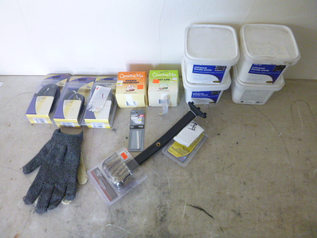 lot 219 image: Miscellaneous Items