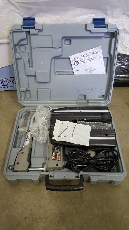 lot 21 image: Dremel MS20-01 Moto-Saw Variable Speed Compact Scroll Saw Kit New