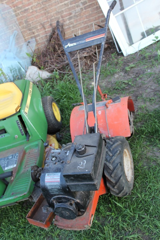 lot 28 image: Tiller