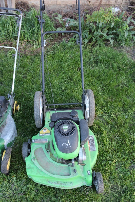 lot 34 image: Lawn Mower