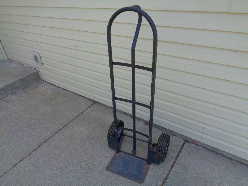 lot 7 image: 2 Wheel Dolly  Cart