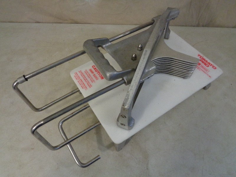 lot 20 image: Lincoln Redco Tomato Slicer