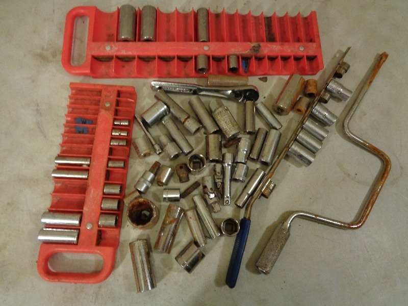 lot 39 image: Sockets, Ratchet, Socket Holders