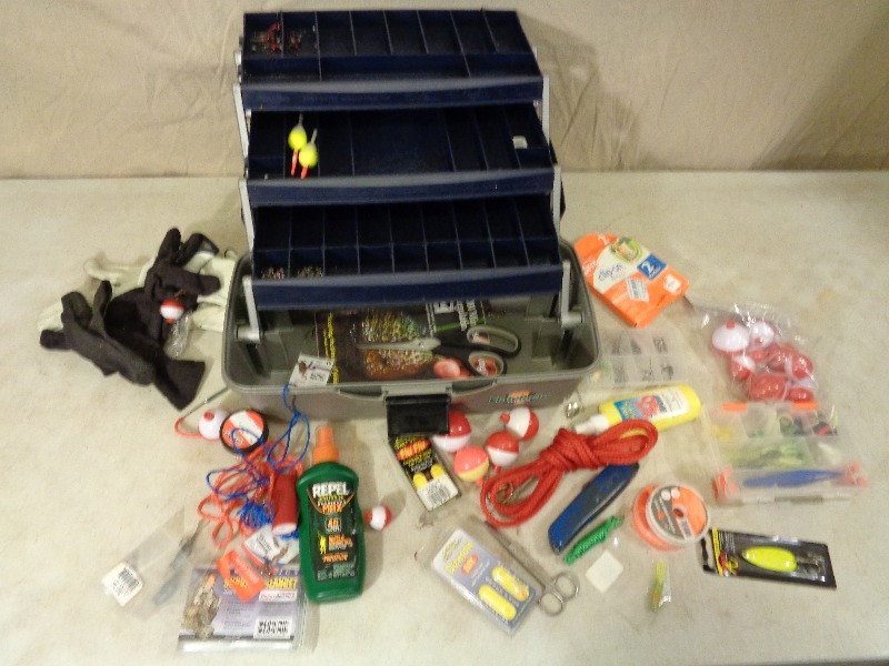 lot 42 image: Tackle Box with Assorted Fishing Tackle