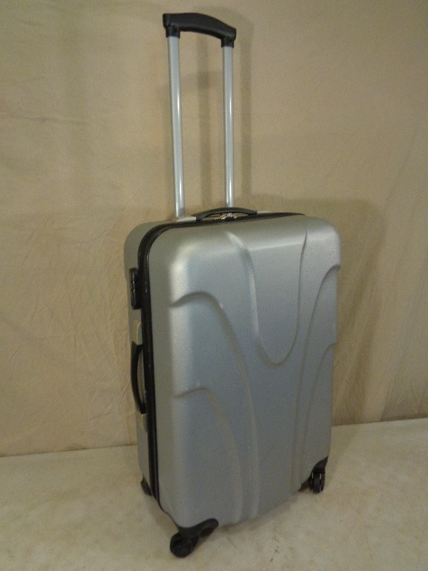 lot 64 image: Hard Sided Suitcase
