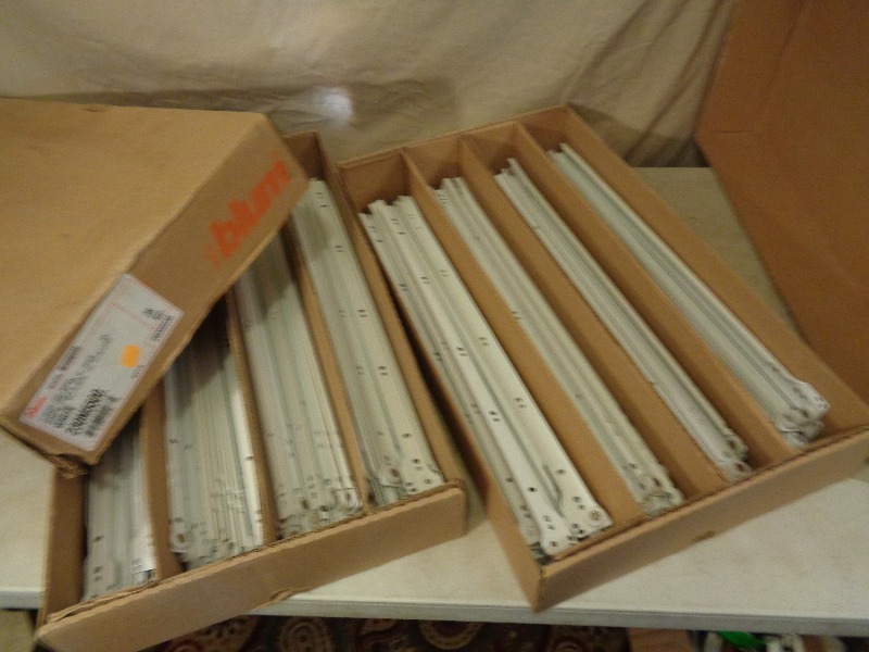 lot 77 image: New White Drawer Slides