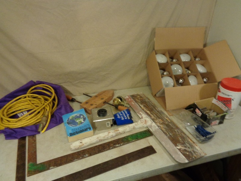 lot 109 image: Tools, Supplies, Lightbulbs, Etc