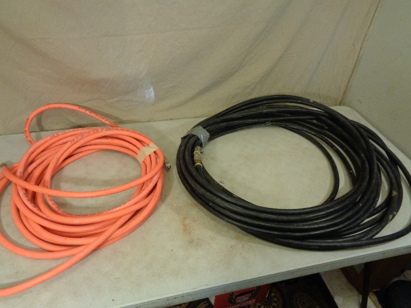 lot 152 image: 2 Air Hoses