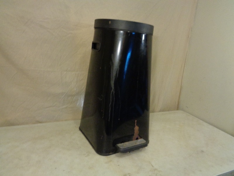 lot 176 image: Metal Garbage Can