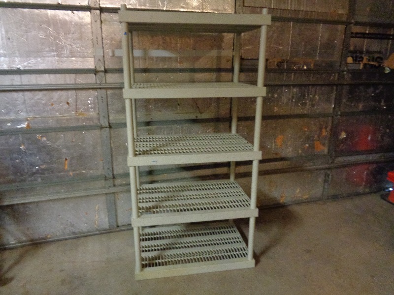 lot 167 image: 5 Tier Plastic Shelf