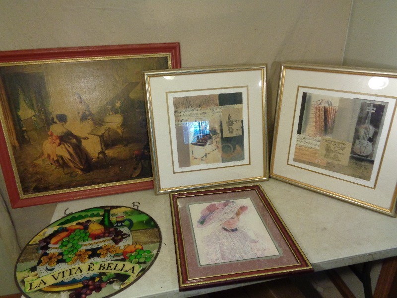 lot 194 image: Stained Glass and Art