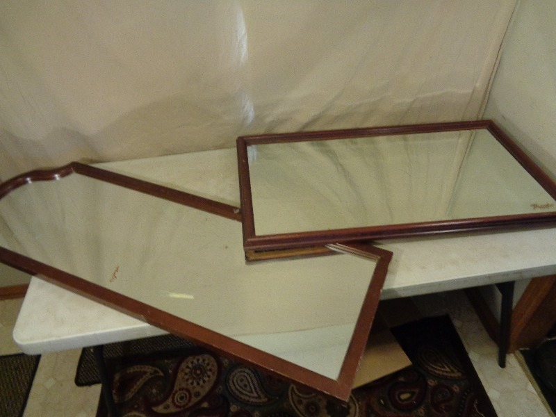 lot 195 image: 2 Mirrors
