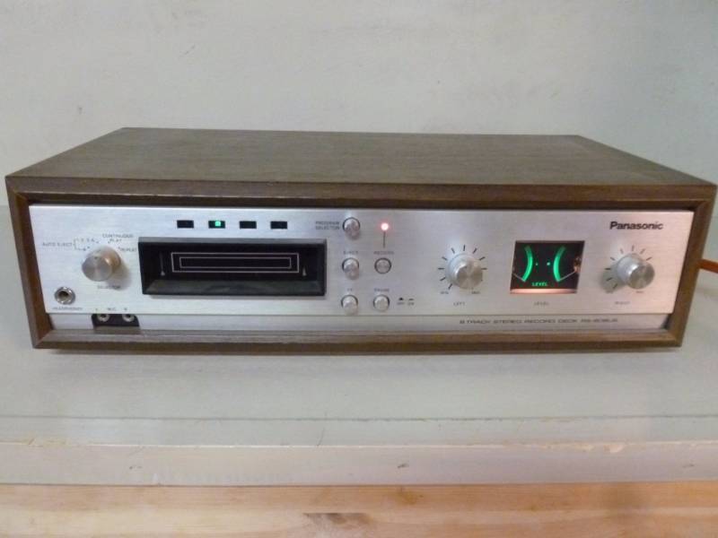 lot 6 image: Vintage Electronics