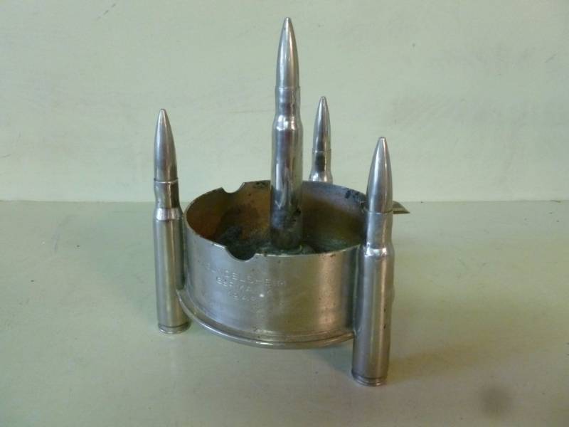 lot 21 image: Vintage German Ashtray