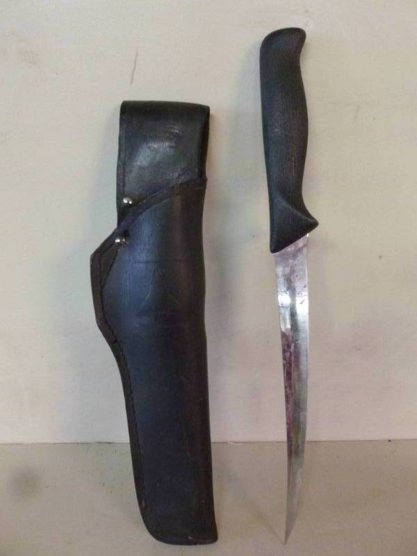 lot 34 image: Fillet Knife
