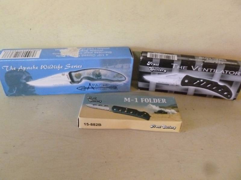lot 51 image: New Pocket Knives